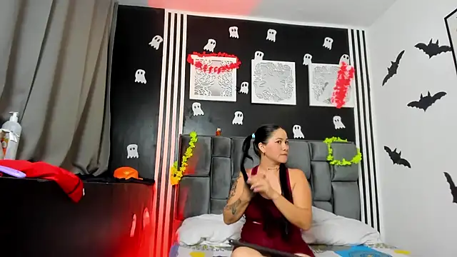 Hornycouple Hot online show from October 22, 7:24 pm