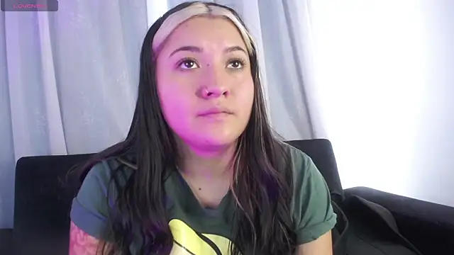 Annie A  online show from September 30, 10:04 pm