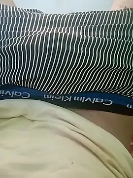 Snapshot of boy_arabe_20 chatting on September 25, 11:03 am boy arabe 20 online show from September 25, 11:03 am