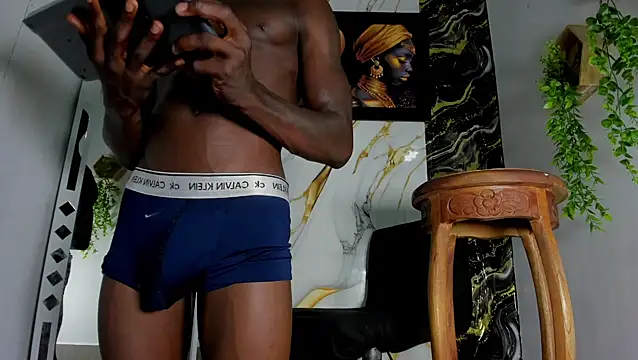 Snapshot of calvin_soussaa chatting on April 14, 8:04 pm calvin soussaa online show from April 14, 8:04 pm