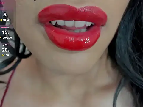Snapshot of sweet_Elizabeth chatting on May 12, 12:35 pm sweet Elizabeth online show from May 12, 12:35 pm
