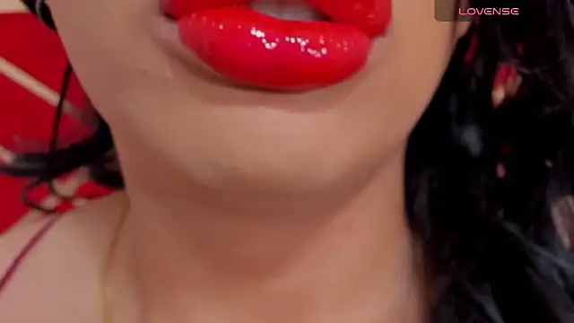 Snapshot of sweet_Elizabeth chatting on June 6, 12:43 pm sweet Elizabeth online show from June 6, 12:43 pm