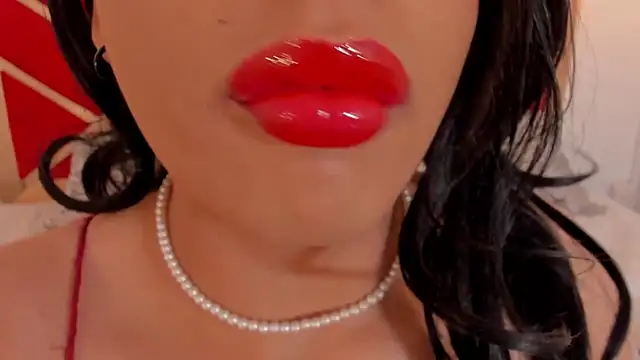 Snapshot of sweet_Elizabeth chatting on June 12, 4:22 am sweet Elizabeth online show from June 12, 4:22 am