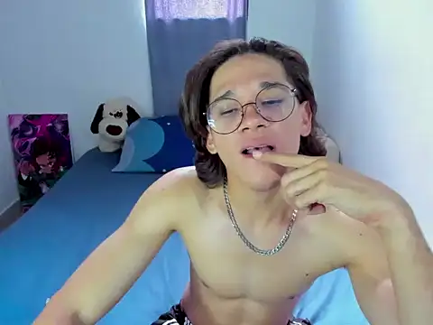 Tom Blues online show from March 16, 8:13 pm