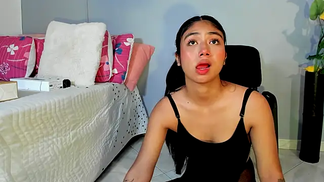 Snapshot of KimTayloor1 chatting on September 16, 7:04 pm KimTayloor1 online show from September 16, 7:04 pm