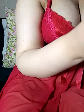 Snapshot of Aomtiz8 chatting on December 4, 7:17 am Aomtiz8 online show from December 4, 7:17 am