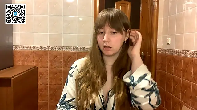 MaroonMoon  online show from October 9, 7:45 pm