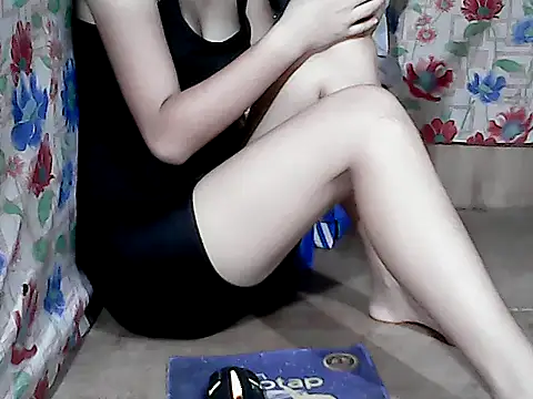 Snapshot of pinay-momm1682 chatting on April 14, 10:54 am pinay-momm1682 online show from April 14, 10:54 am