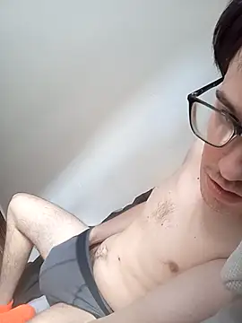 Snapshot of oscartres chatting on October 22, 2:06 pm oscartres online show from October 22, 2:06 pm