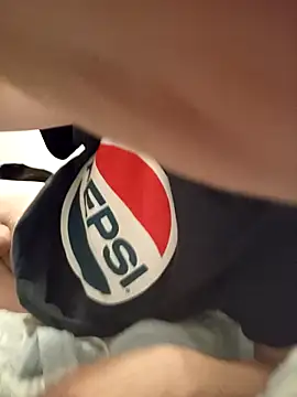 Snapshot of oscartres chatting on November 1, 6:43 pm oscartres online show from November 1, 6:43 pm