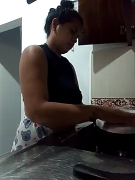 Snapshot of lizz_star chatting on September 13, 5:57 pm lizz star online show from September 13, 5:57 pm