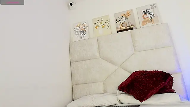 Snapshot of elizawiliamst chatting on May 30, 12:35 pm elizawiliamst online show from May 30, 12:35 pm