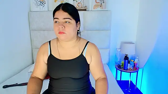 Snapshot of elizawiliamst chatting on June 16, 12:08 pm elizawiliamst online show from June 16, 12:08 pm