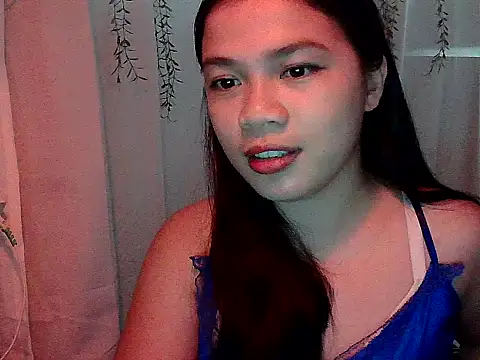 Snapshot of Zachariah_05 chatting on November 14, 7:51 am Zachariah 05 online show from November 14, 7:51 am