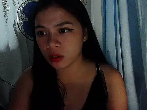 Snapshot of Zachariah_05 chatting on November 20, 11:54 am Zachariah 05 online show from November 20, 11:54 am