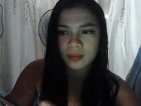 Snapshot of Zachariah_05 chatting on November 23, 6:46 am Zachariah 05 online show from November 23, 6:46 am