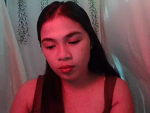 Snapshot of Zachariah_05 chatting on December 18, 7:25 am Zachariah 05 online show from December 18, 7:25 am