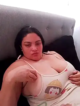 tiffany Johnson1 online show from November 30, 3:49 pm