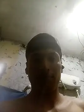 Snapshot of Bebicho14 chatting on November 8, 6:35 am Bebicho14 online show from November 8, 6:35 am