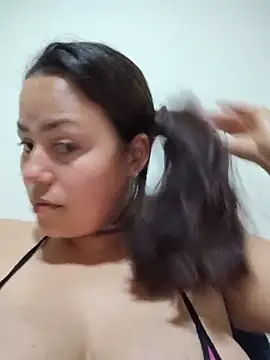 Snapshot of camila-titis chatting on May 21, 3:13 am camila-titis online show from May 21, 3:13 am