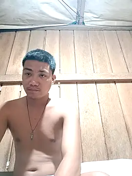 Snapshot of Hottie_pinoy21 chatting on November 23, 1:22 pm Hottie pinoy21 online show from November 23, 1:22 pm