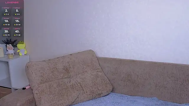 Snapshot of miacuteeee chatting on September 13, 5:13 pm miacuteeee online show from September 13, 5:13 pm