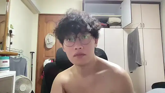 Passionatetwink2 online show from March 19, 2:10 pm