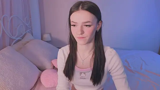 E l i z e  online show from November 18, 5:23 am