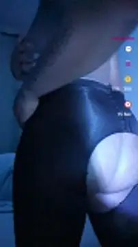 Snapshot of SexyGemBeautyX chatting on November 17, 9:42 pm SexyGemBeautyX online show from November 17, 9:42 pm