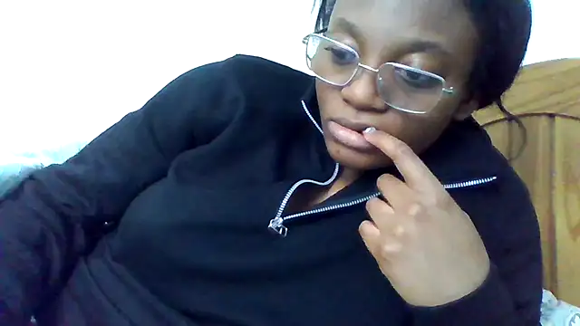 Snapshot of SexyGemBeautyX chatting on December 1, 11:37 am SexyGemBeautyX online show from December 1, 11:37 am