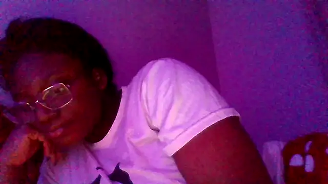 Snapshot of SexyGemBeautyX chatting on December 5, 8:38 pm SexyGemBeautyX online show from December 5, 8:38 pm