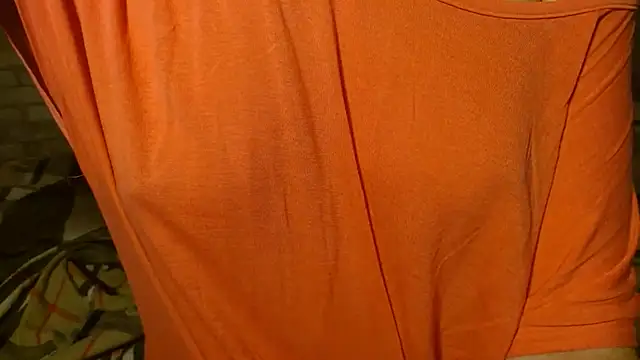 Snapshot of LorraineOSun chatting on June 17, 7:15 pm LorraineOSun online show from June 17, 7:15 pm