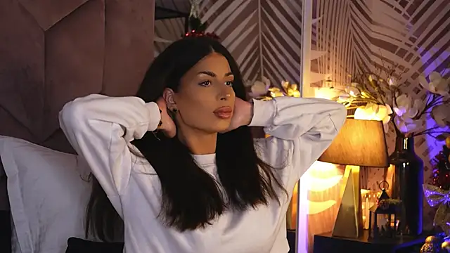 EvaRhea online show from December 5, 3:59 am