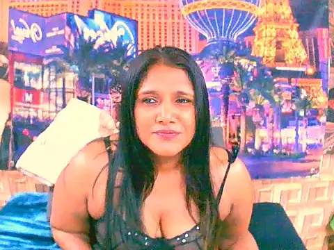 Snapshot of IndianSexyLady4u chatting on September 14, 3:33 pm IndianSexyLady4u online show from September 14, 3:33 pm