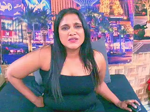 Snapshot of IndianSexyLady4u chatting on October 23, 3:06 am IndianSexyLady4u online show from October 23, 3:06 am