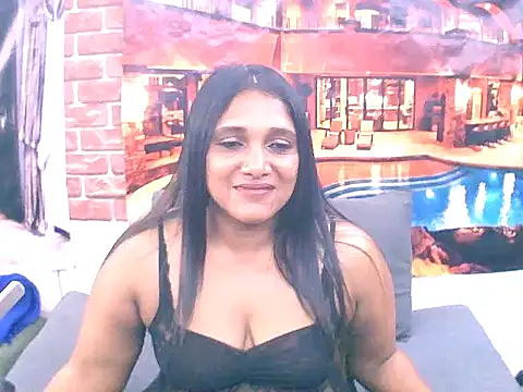 Snapshot of IndianSexyLady4u chatting on November 1, 3:25 pm IndianSexyLady4u online show from November 1, 3:25 pm