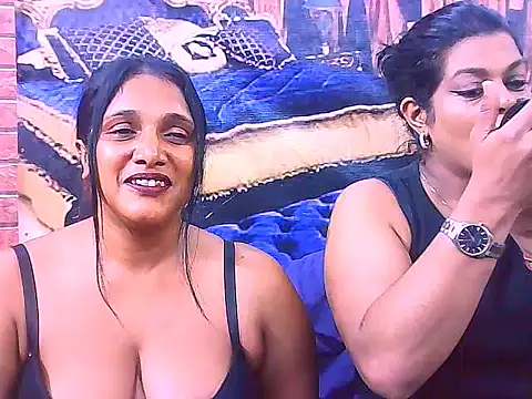 Snapshot of IndianSexyLady4u chatting on November 27, 7:38 pm IndianSexyLady4u online show from November 27, 7:38 pm