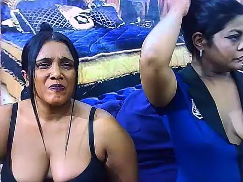 Snapshot of IndianSexyLady4u chatting on December 2, 9:54 pm IndianSexyLady4u online show from December 2, 9:54 pm