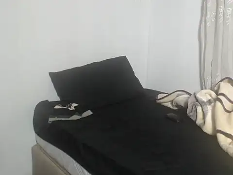 Snapshot of curveydickxx chatting on September 13, 6:08 pm curveydickxx online show from September 13, 6:08 pm