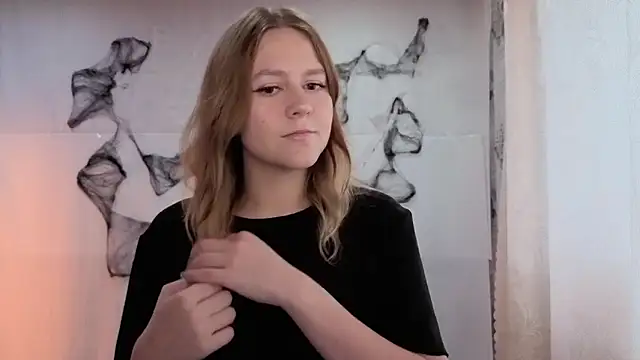 Snapshot of ShyMistery chatting on November 3, 11:44 am ShyMistery online show from November 3, 11:44 am