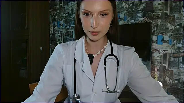 Snapshot of RuxaShade chatting on June 26, 2:10 pm RuxaShade online show from June 26, 2:10 pm
