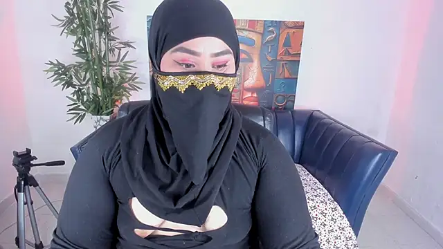 samanee konn online show from February 1, 7:12 pm