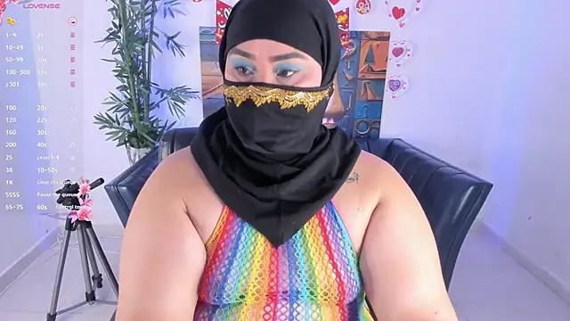 samanee konn online show from May 1, 6:56 pm