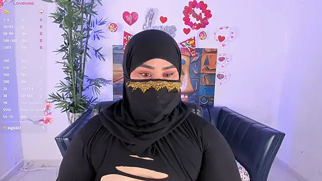 Snapshot of samanee_konn chatting on May 12, 7:44 pm samanee konn online show from May 12, 7:44 pm