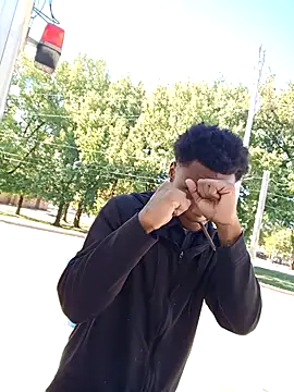 Snapshot of Dropdingo chatting on October 22, 5:56 pm Dropdingo online show from October 22, 5:56 pm