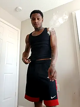 Snapshot of Dropdingo chatting on January 12, 6:13 pm Dropdingo online show from January 12, 6:13 pm