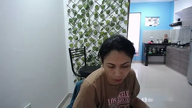 yohacriss online show from December 20, 1:40 pm