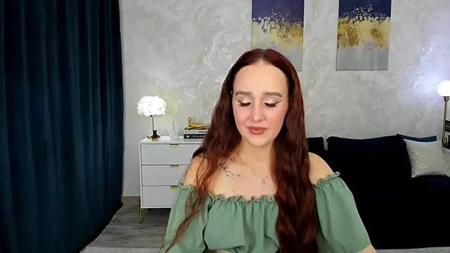 Snapshot of SabrinaCandi chatting on June 12, 6:29 pm SabrinaCandi online show from June 12, 6:29 pm