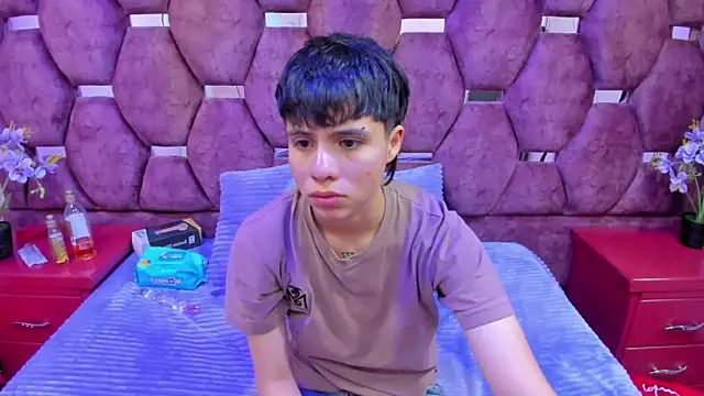 Bruno Cruzz online show from October 22, 2:12 am