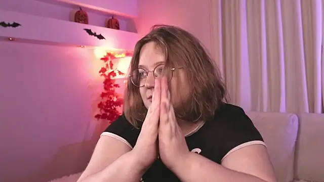 Alissa S online show from October 30, 4:52 pm